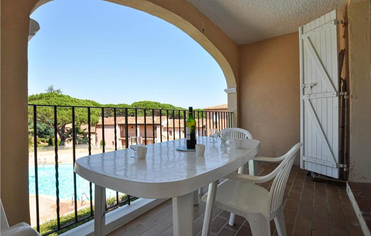 Awesome Apartment In Σαιντ-Μαξίμ 0*,  Γαλλία